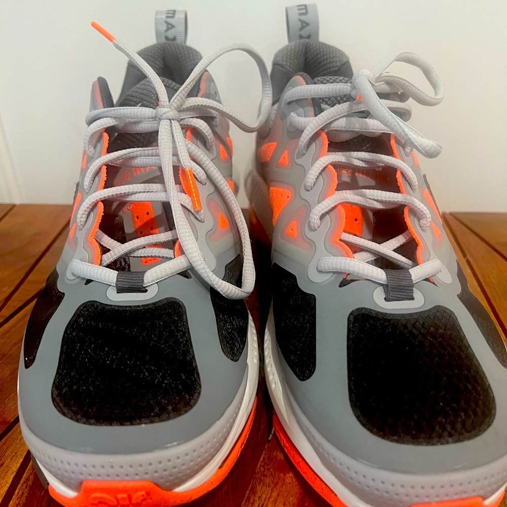 Nike Air Max Genome Men’s size 9.5
Wore once